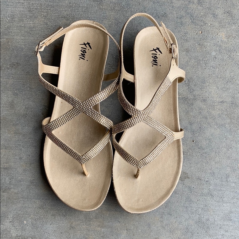 FIONI Tan Wedge Sandals